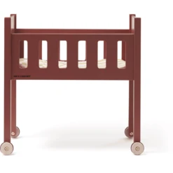 Kids Concept ® Poppenbed Carl Larsson Rood -Speelgoedpop kids concept poppenbed carl larsson rood a411273 4