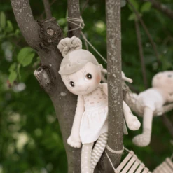 Rubens Barn Doll Iris - Ecobuds -Speelgoedpop rubens barn doll iris ecobuds a359751 2